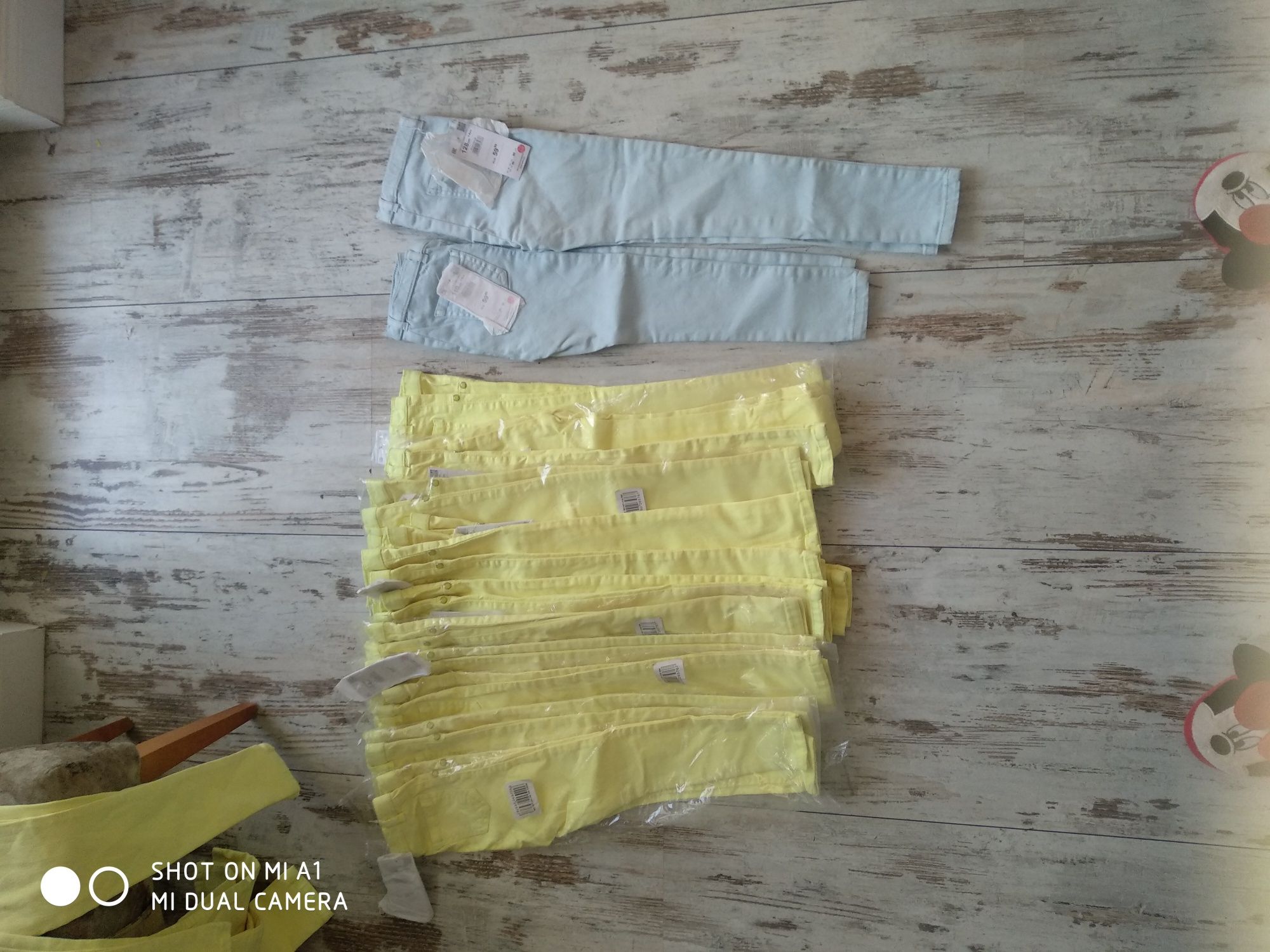 Spodnie Reserved  z metkami r 92,104..128 zl wysyłka 3 zl