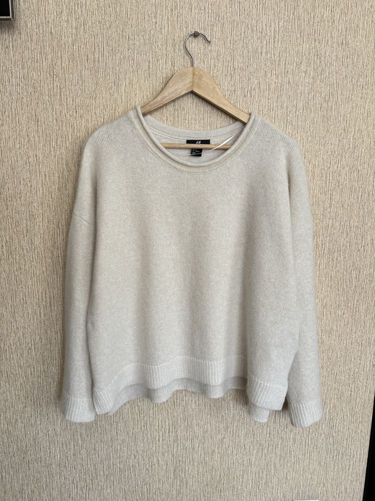 Ніжний, мʼякий, якісний светр h&m, в складі вовна і ангора