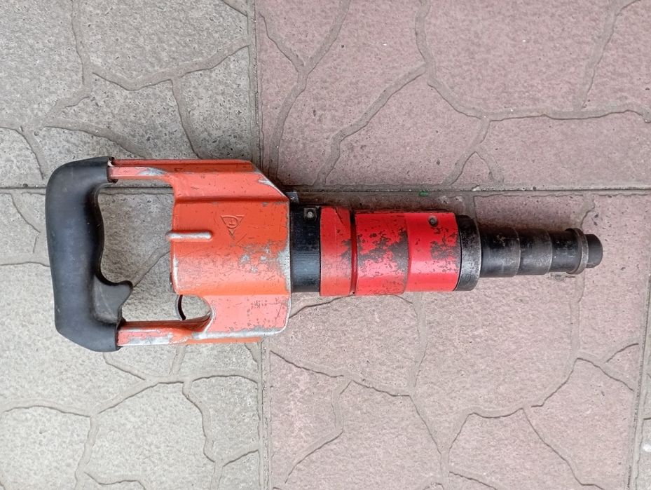 пороховий дюбельний пістолет пц-84 + ящик патронів для нього