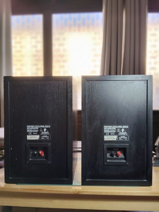 Colunas Monitor Behringer Truth B2031 P (par)