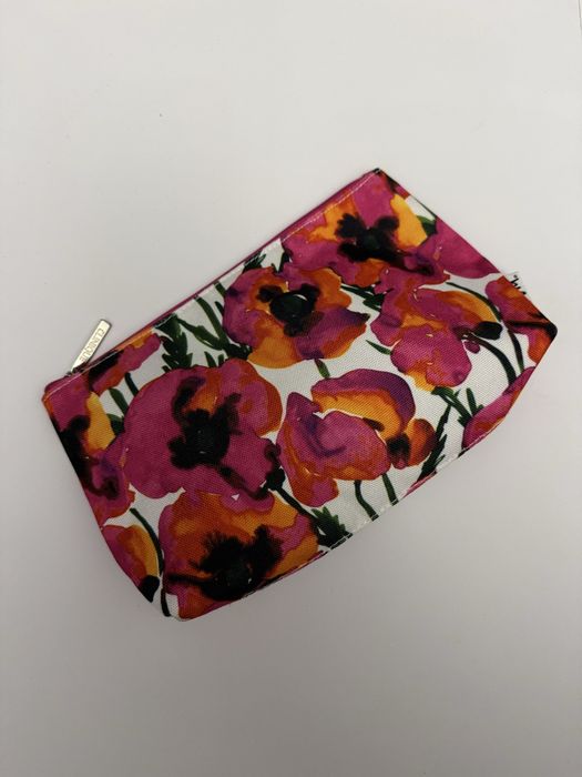 Косметичка м’яка clinique