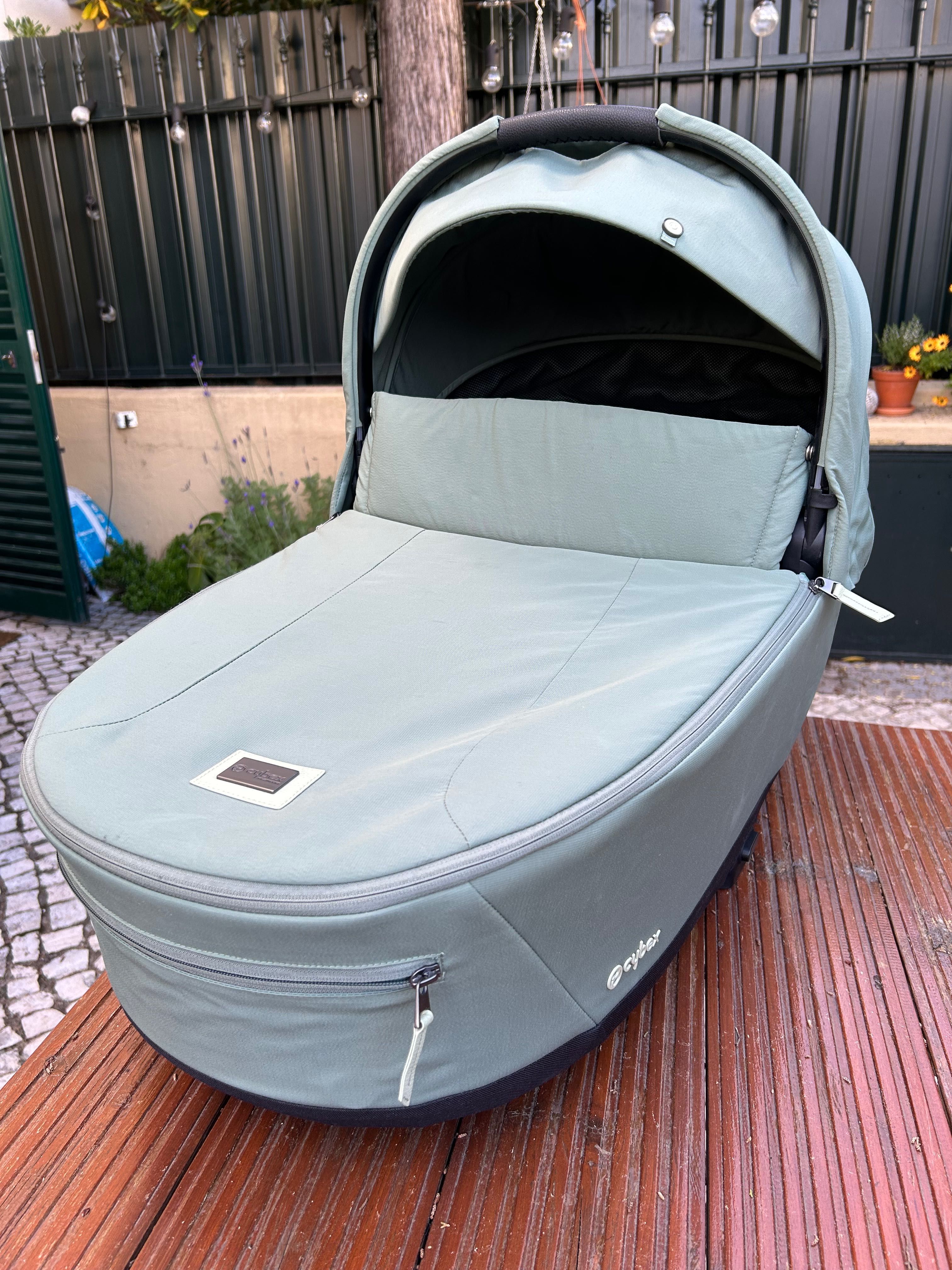 CYBEX Platinum Priam Lux Carry Cot Verde