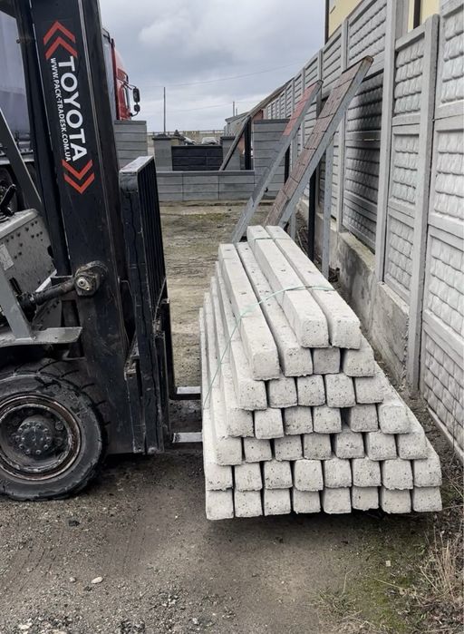 Стовп бетонний | стовпи під сітку та сад 10*10 | залізобетонні стовпи