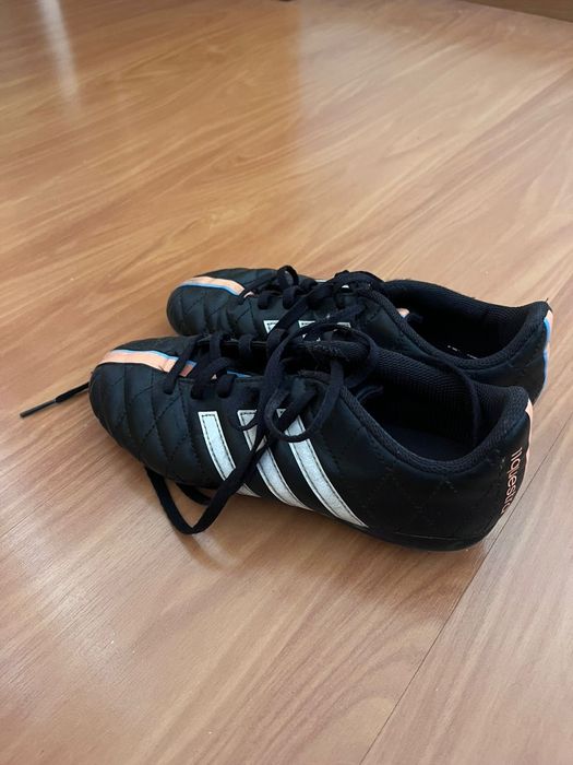 Chuteiras de futebol para criança