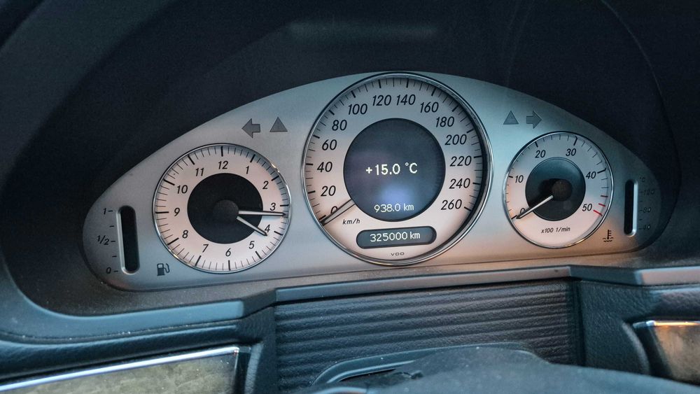 Mercedes E220 CDI 150km manual Avantgarde