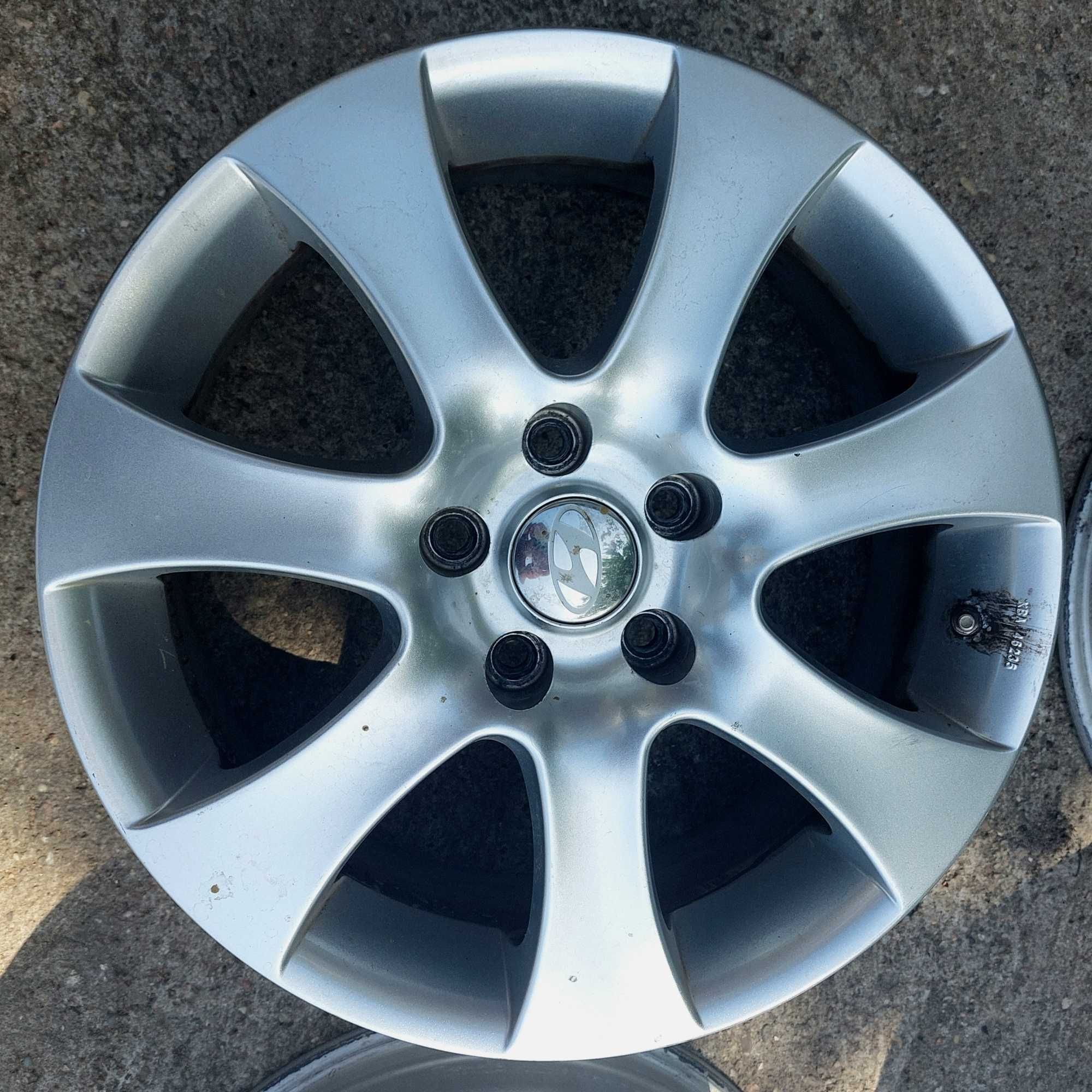 Sprzedam felgi aluminiowe DBV do Hyundai 7J17' cali  ET41