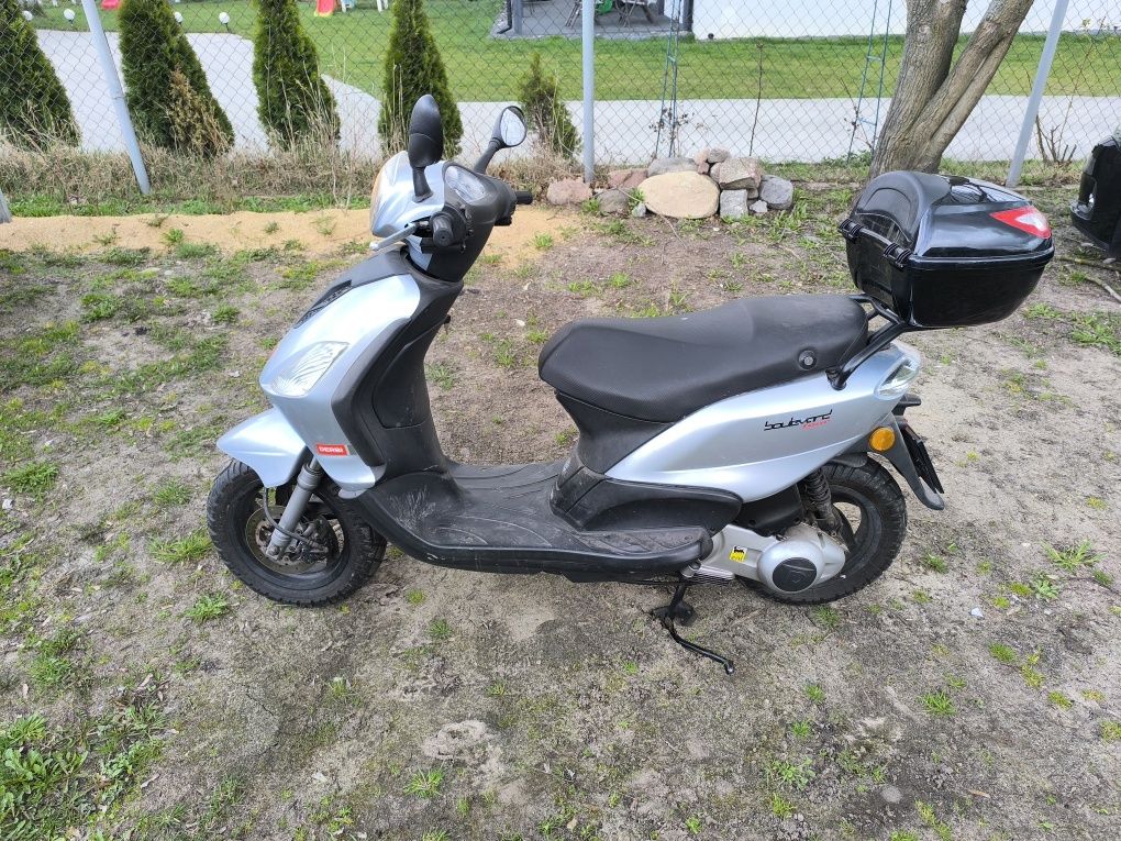 Skuter Derbi Boulevard 125