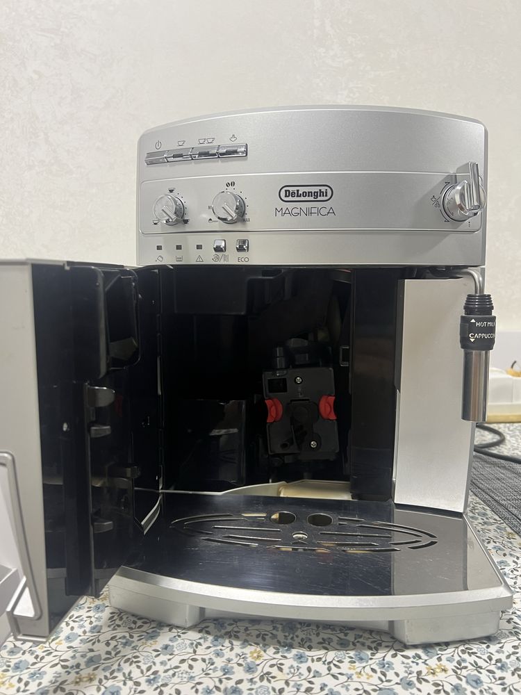 Кавомашина Delonghi magnifica ESAM 03.120.s