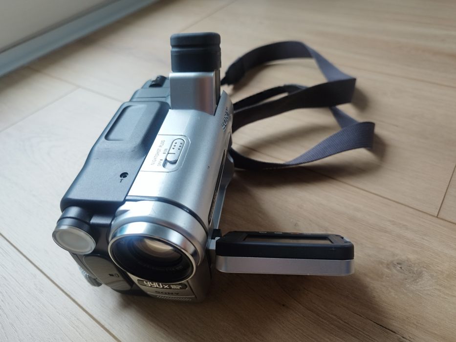 Sprzedam Kamera Sony hi8