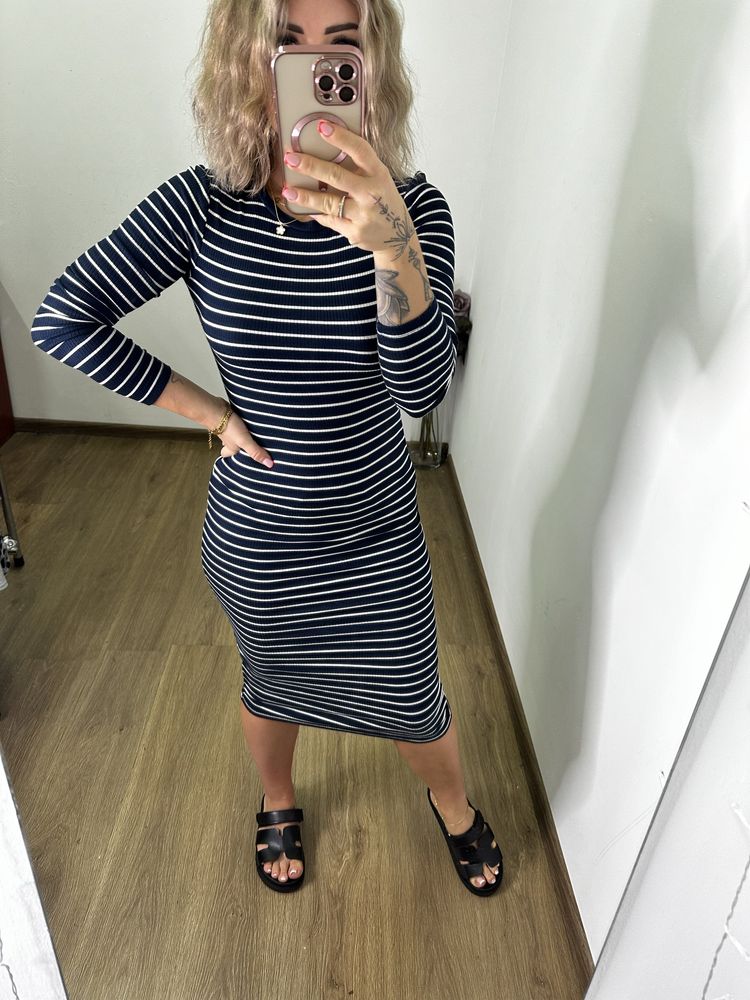Sukienka w paski forever21