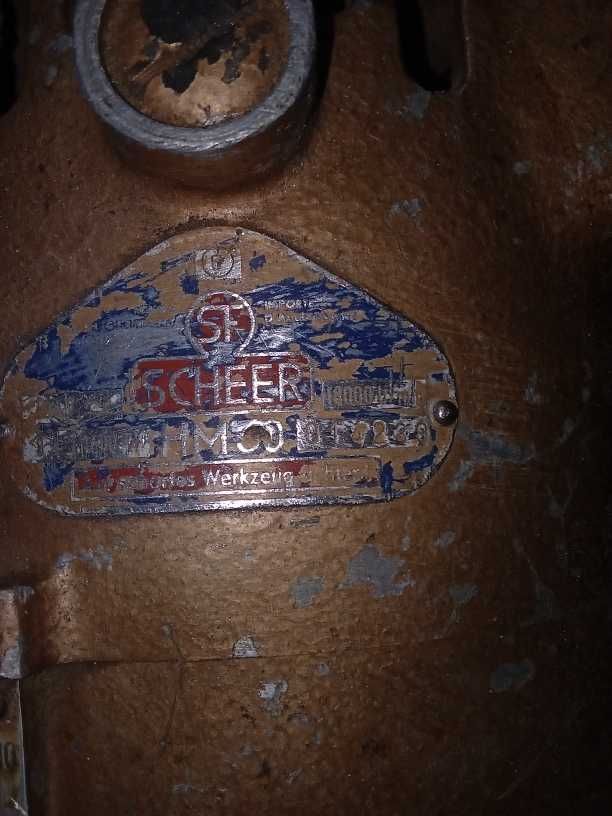 Tupia  de marca Scheer