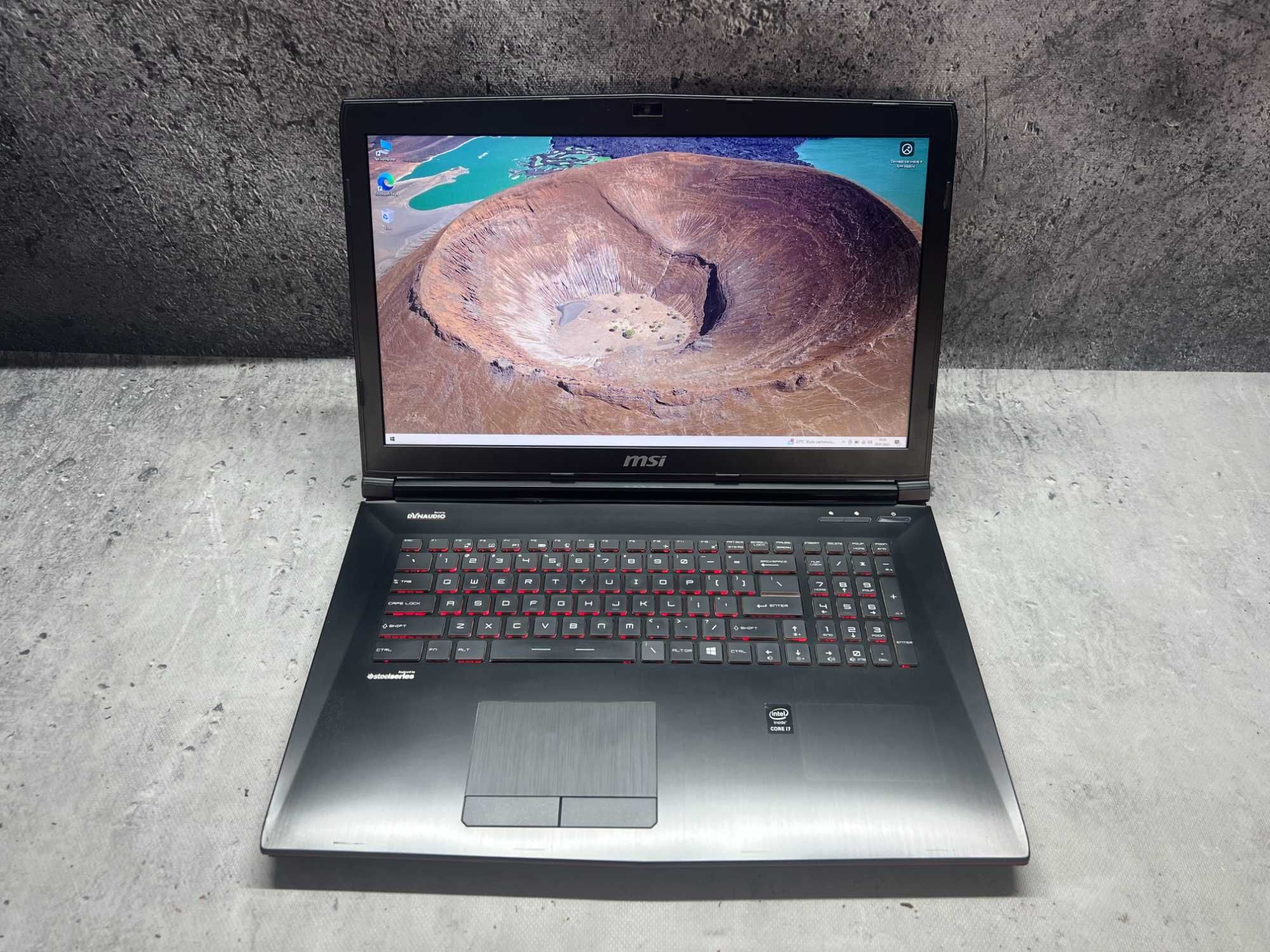 MSI GP72 / i7 7700HQ / 16GB DDR4 / 512SSD / GTX 1050 / 17.3 FHD / W10