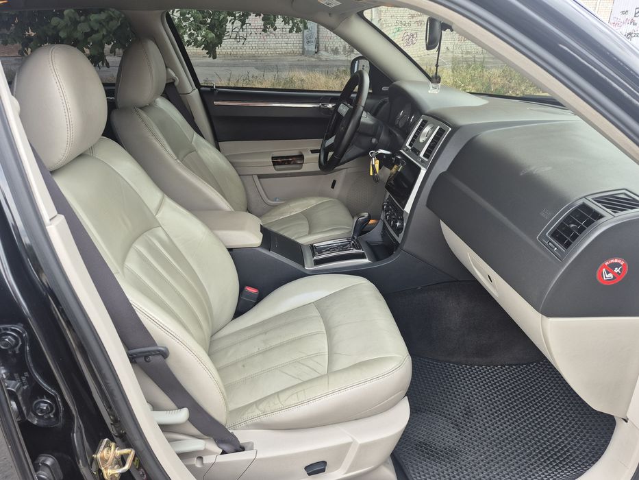 Chrysler 300c 2.7