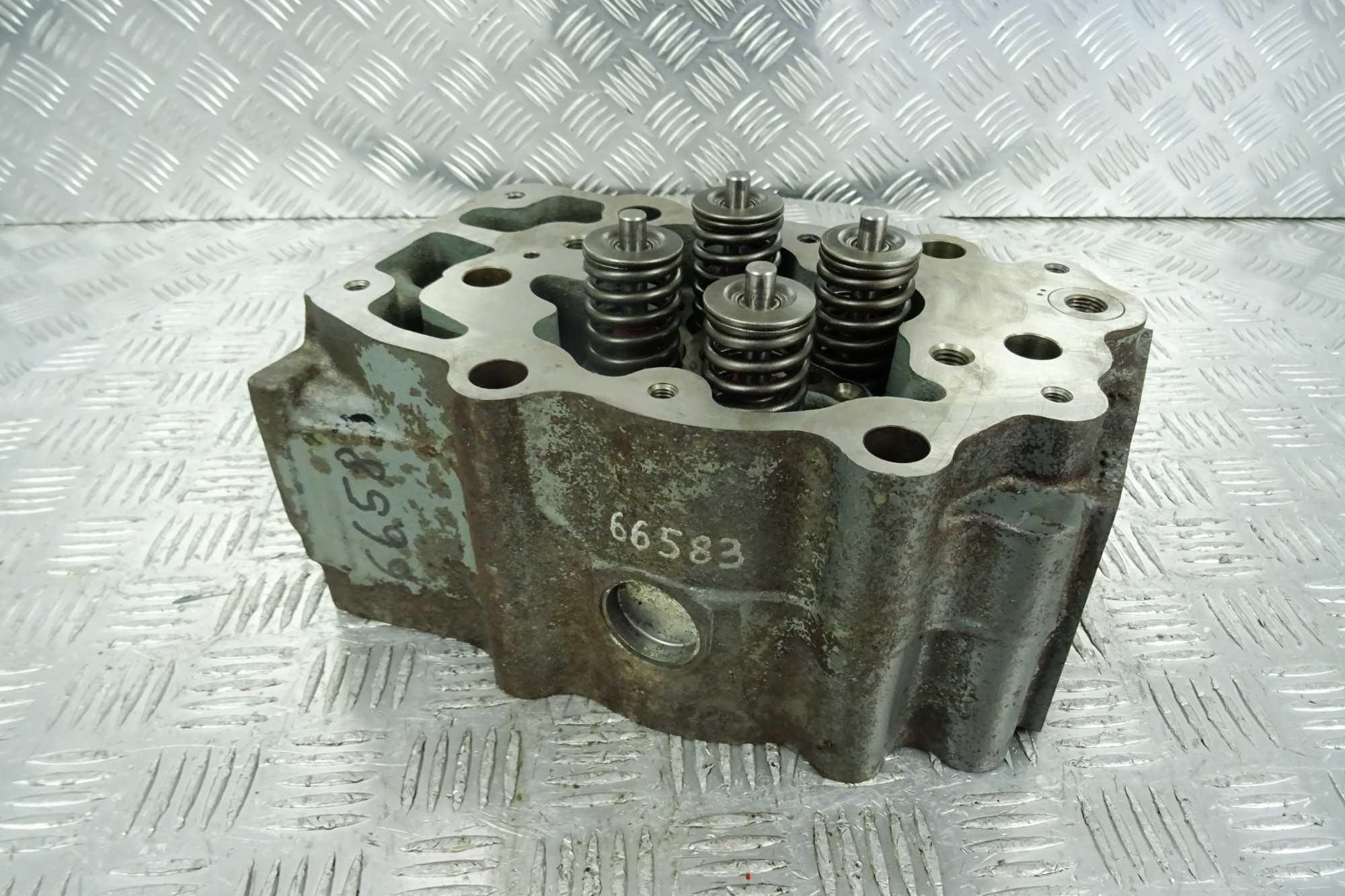 Głowica do silnika Liebherr D934 D936 A7. Cylinder head D936 A7