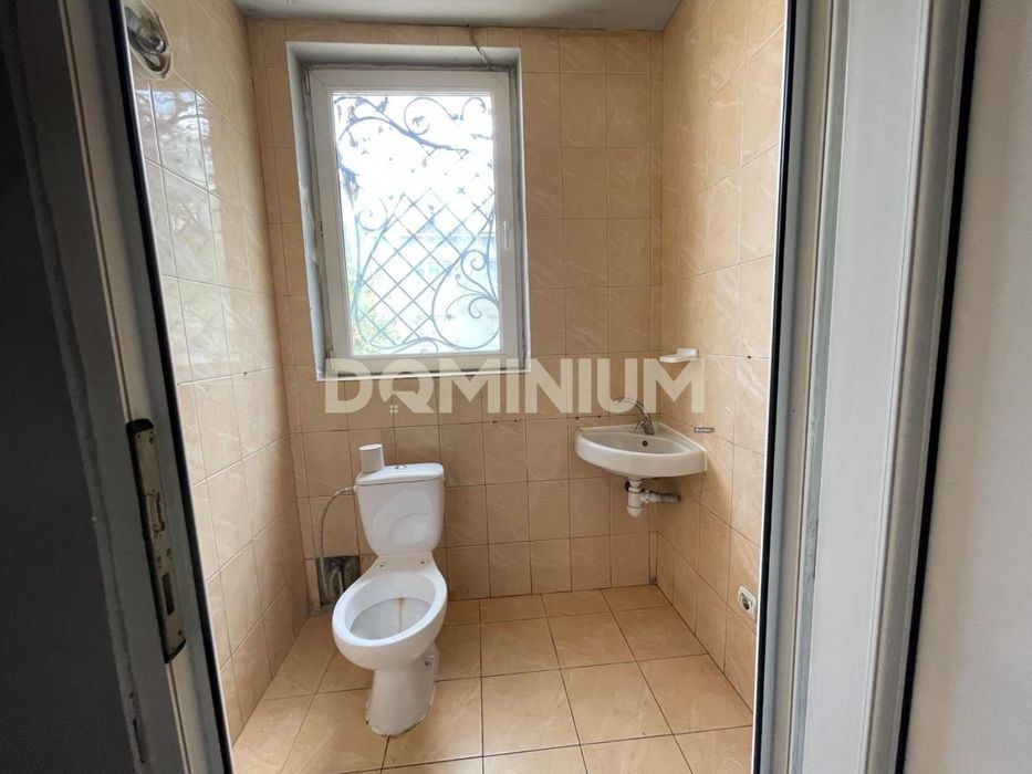 Продається комерція на центральній дорозі, в с. Іза