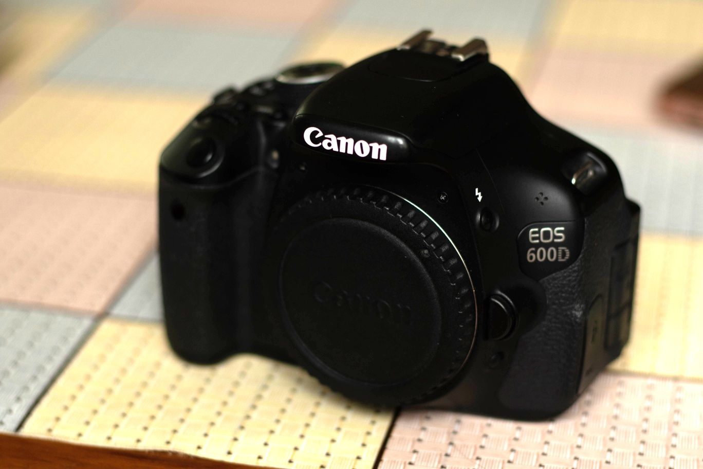 canon eos 600d body