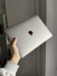 MacBook Pro 13" 2,3 GHz Quad-Core i7 16 512GB 2020