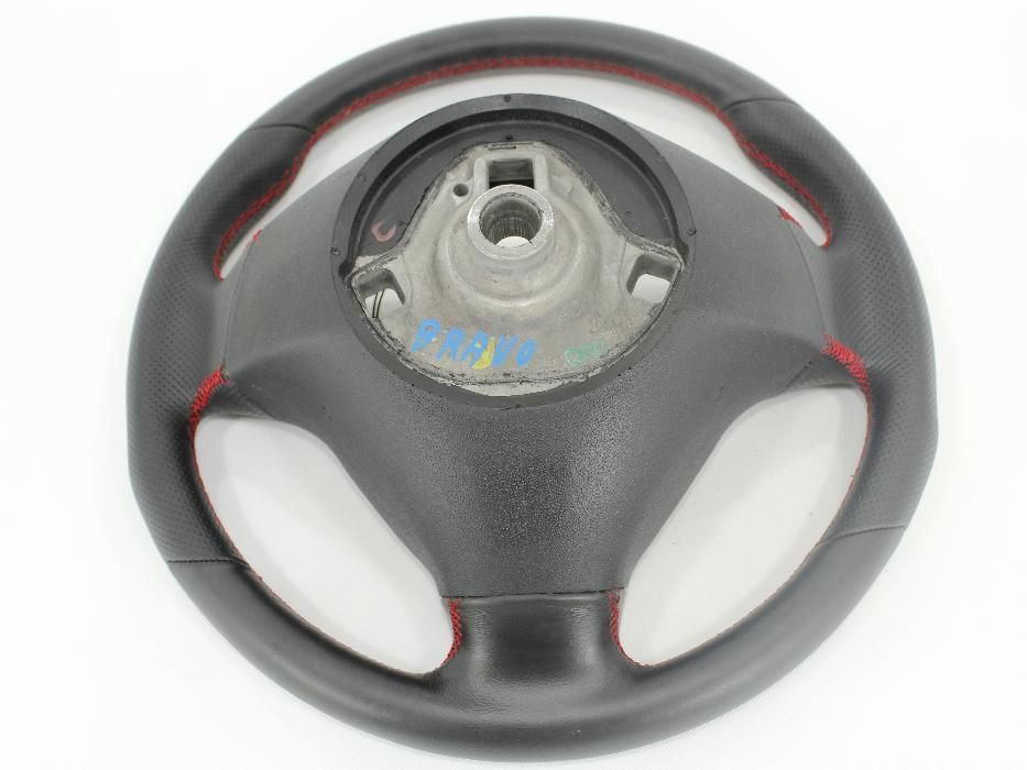 Kierownica Fiat Bravo 2007- NOWA SKÓRA czerwona nić - PFI