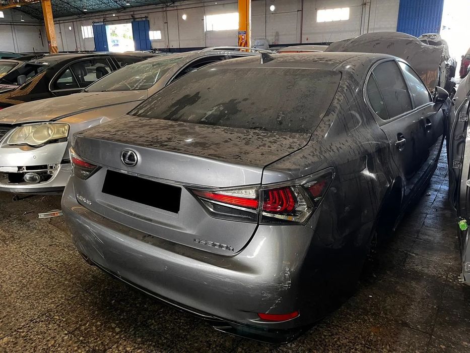 Lexus GS 300h de 2016 para peças