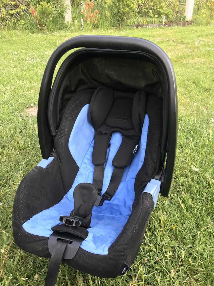 Sprzedam fotelik samochodowy (nosidelko) firmy Recaro