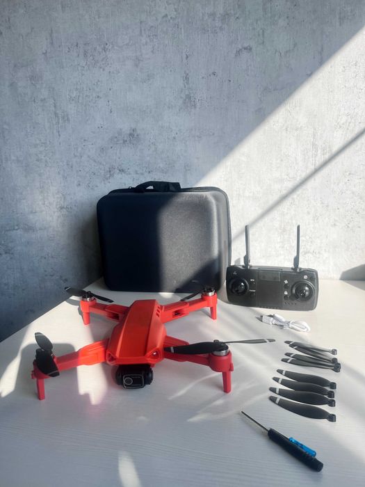 Квадрокоптер Новий L 900 Pro se з чохлом 1200 м