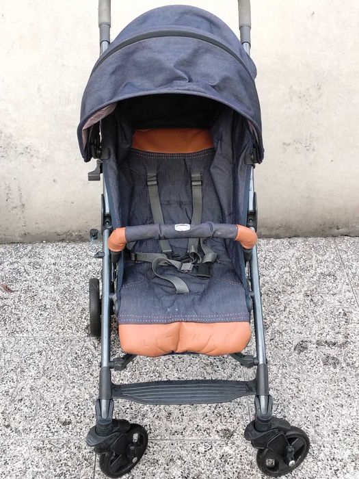 Só hoje 15€ Carrinho de bebe Chicco em inox