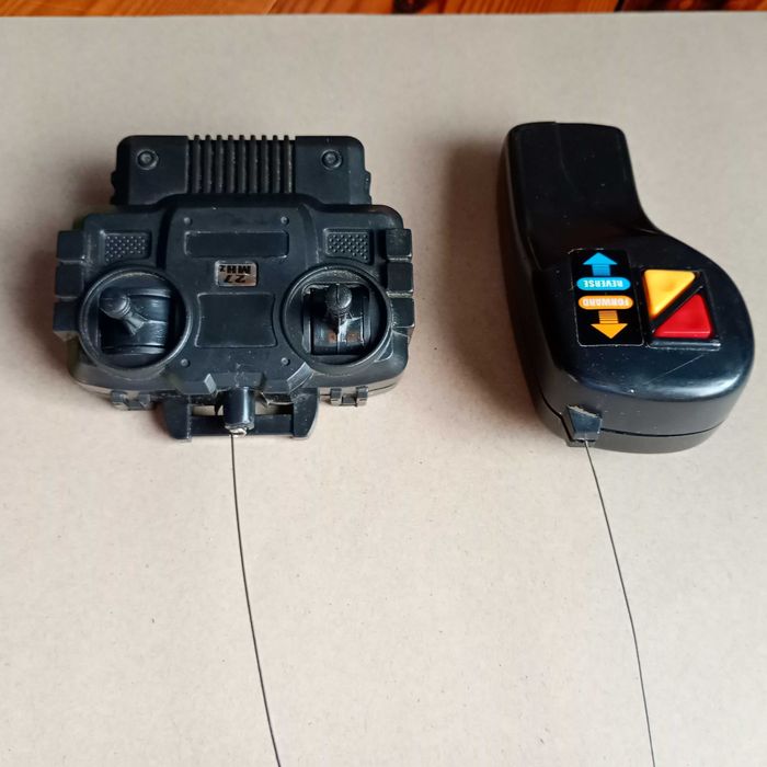 Pilot zdalnego sterowania 27MHz, 6F22