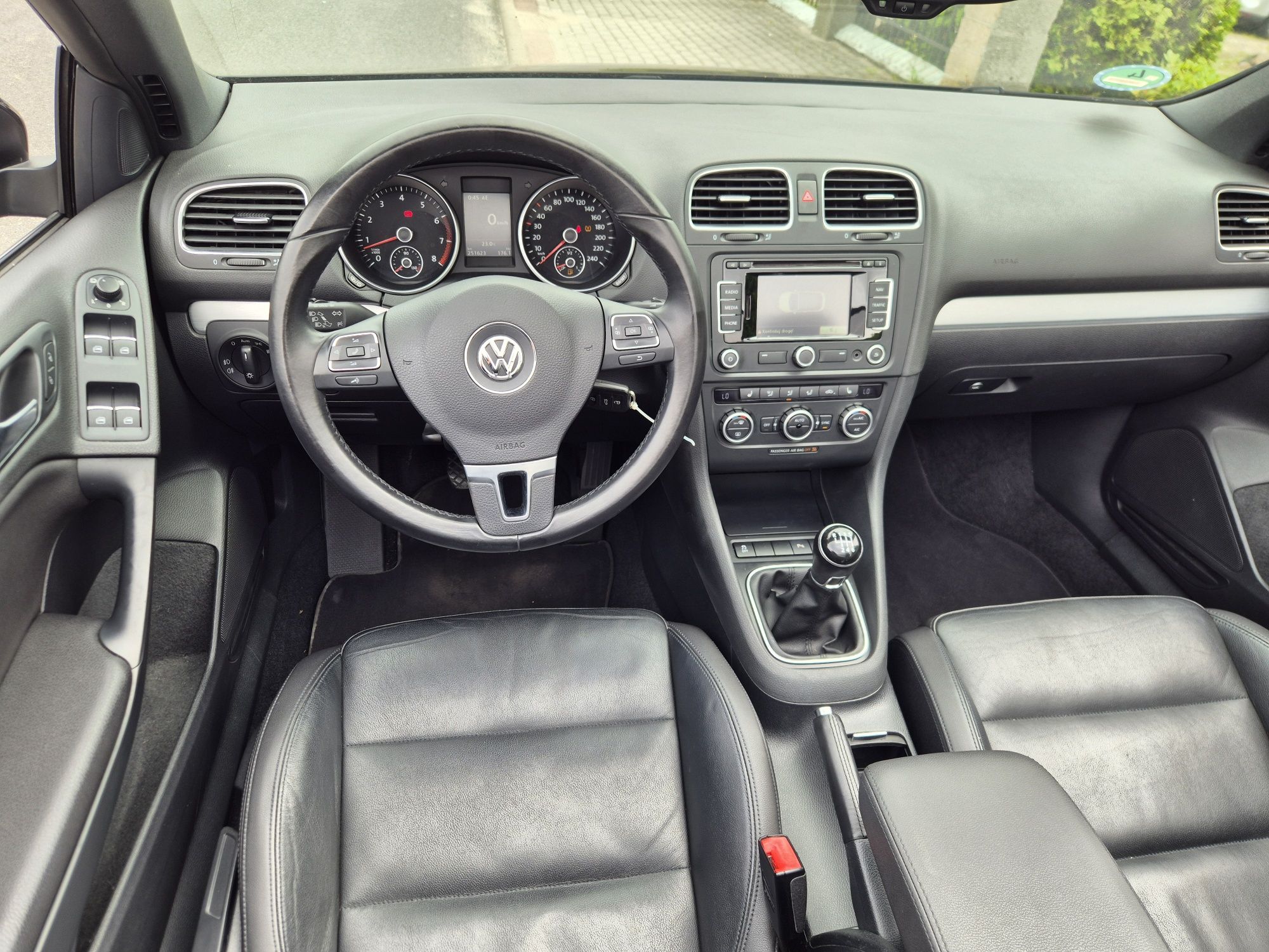 Volkswagen Golf Cabrio 1.4 Turbo Highline Xenon Led Skóry Super Stan