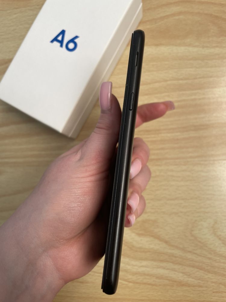 Продам SAMSUNG Galaxy A6