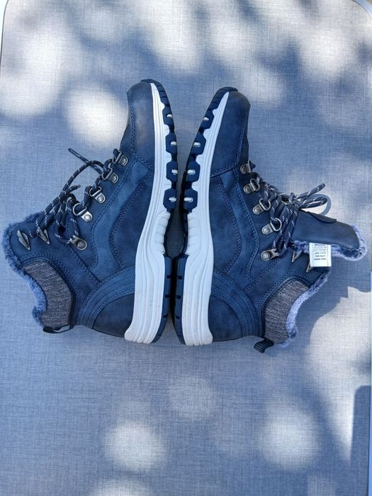 Нові  Bench зимові жіночі ботинки