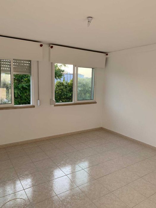 Apartamento T2 para arrendamento