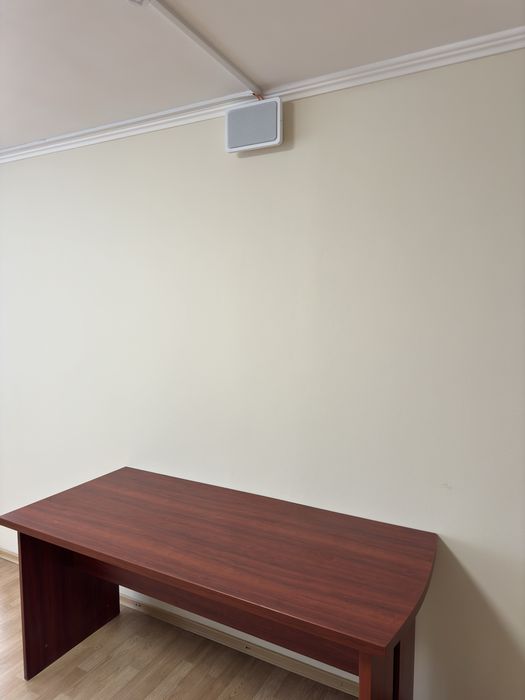 Продам офісне приміщення