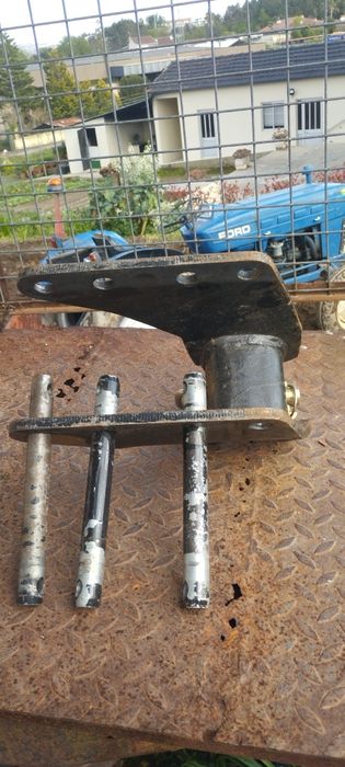 Vendo engate fixo para trator