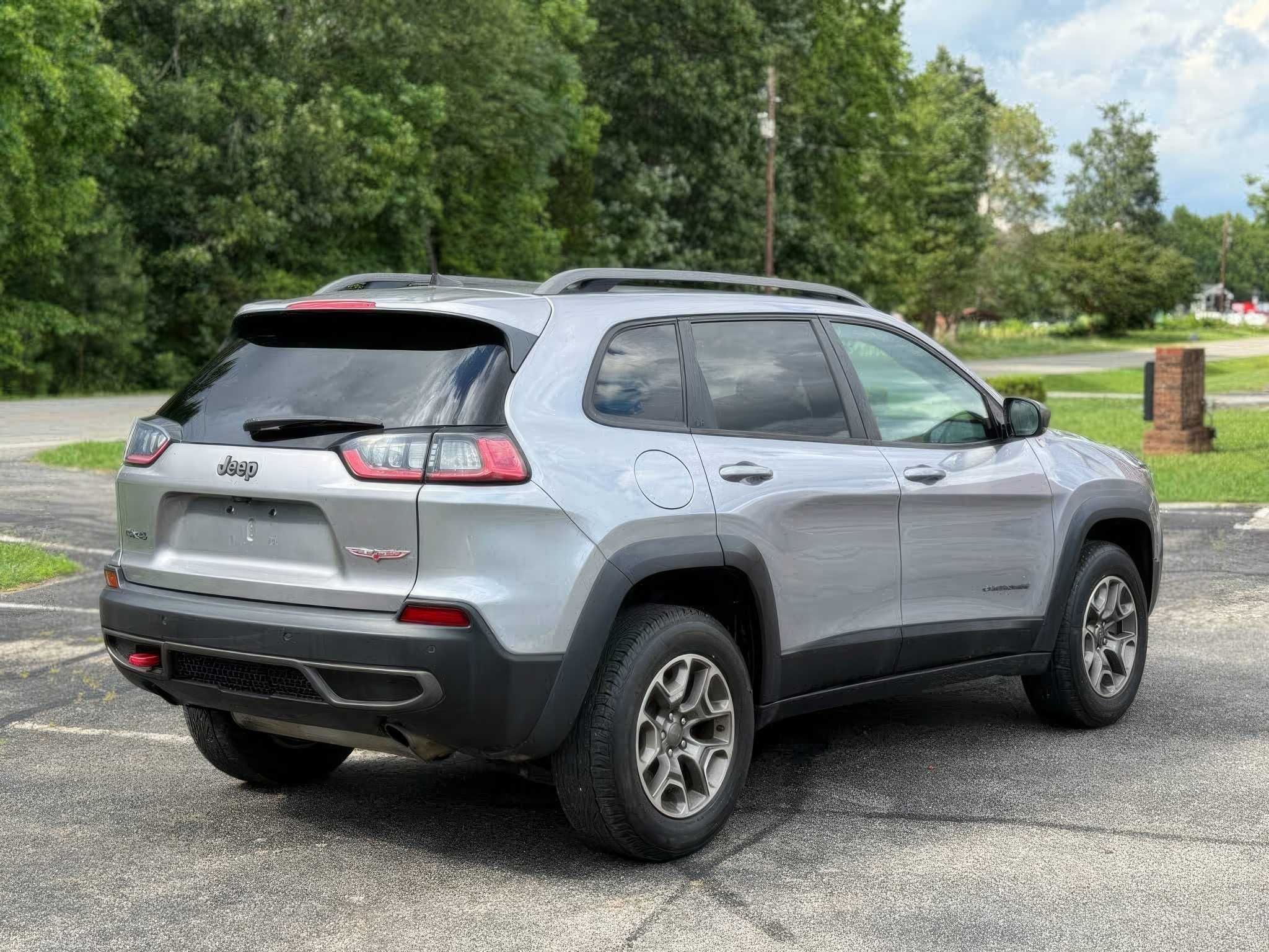 2020 Jeep Cherokee Trailhawk