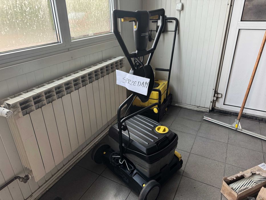 Szorowarka do podłóg Karcher BR 40/10 C