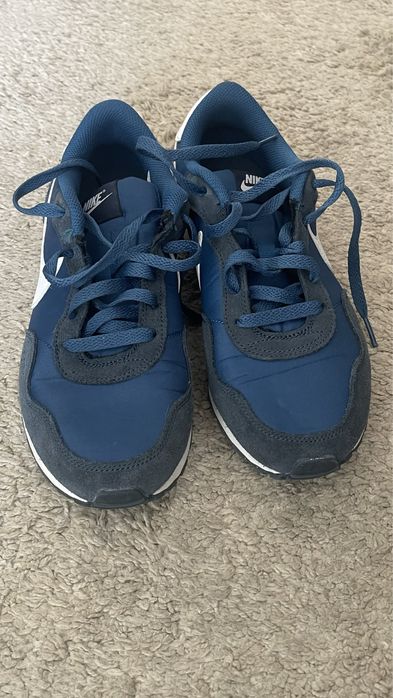 Vendo Sapatilha nike mt bom estado