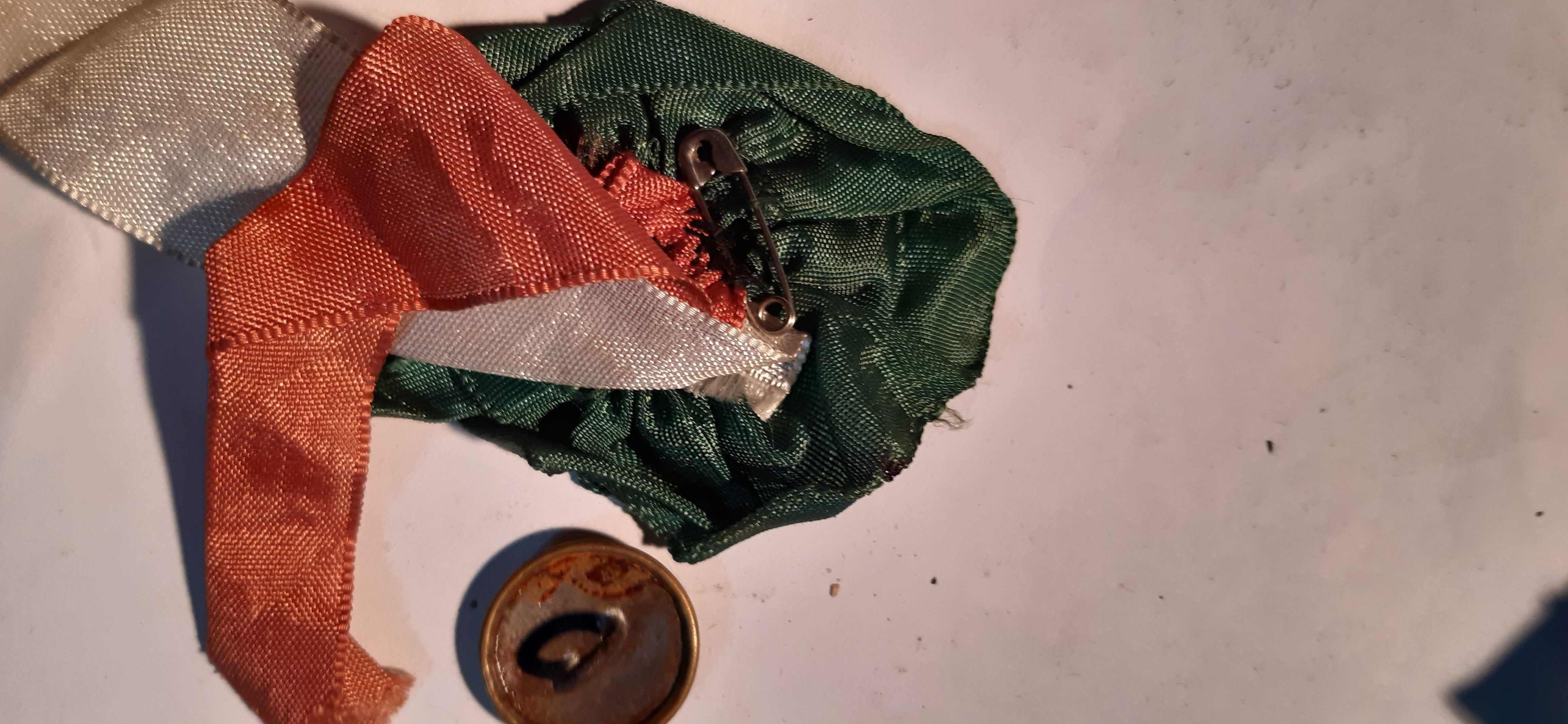 stare pamiątki górnicze, kotylion, odznaczenie oraz 2 guziki zestaw