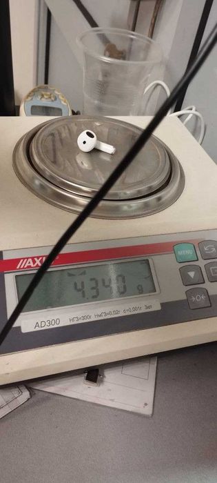 Bluetooth-гарнитурa Apple AirPods 4