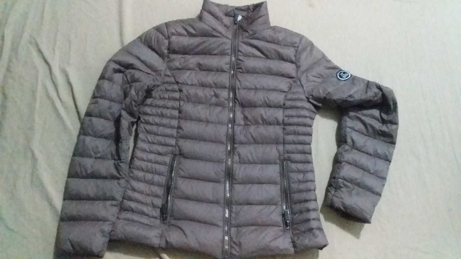 Куртка-пуховик куртка підліткова,жіноча-осінь,зима-Succo-36;Sisley-38