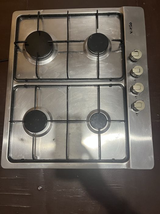 Варильна поверхню в непоозом состоянии.