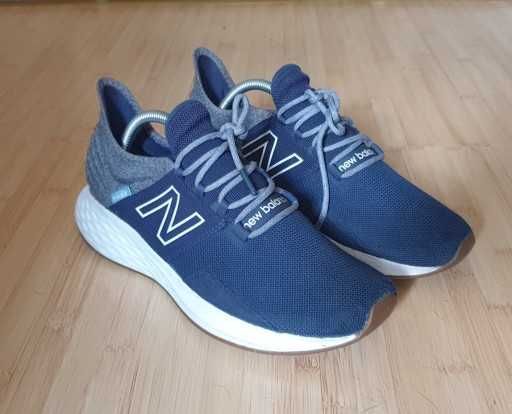 Oryginalne męskie buty New Balance Fresh Foam Roav rozm.43