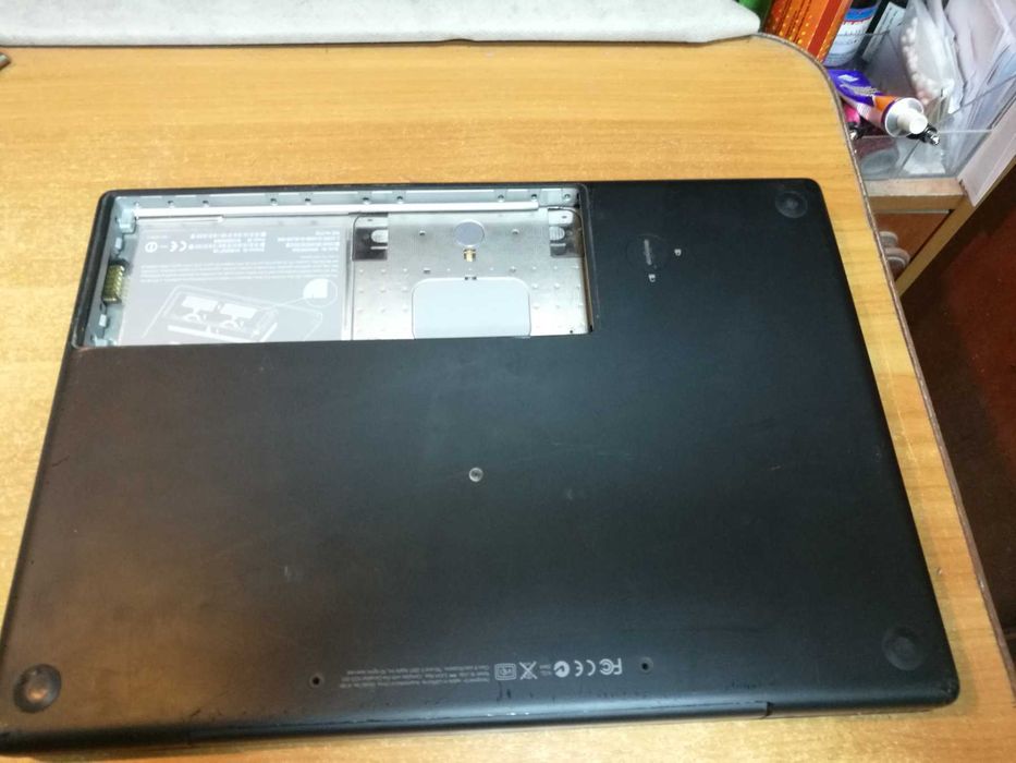 Непрацюючий  macbook a1181