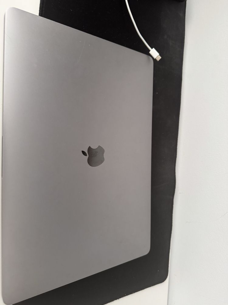 Apple MacBook Pro 2018