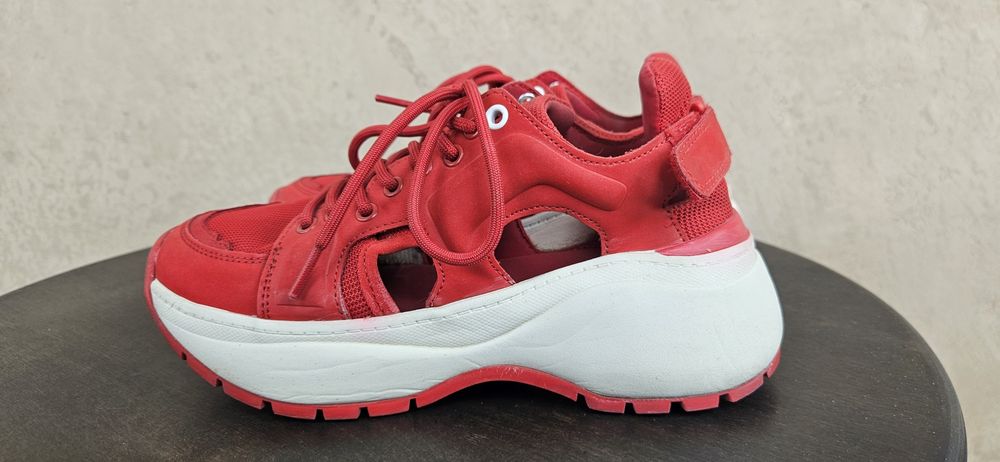 Кроссовки Zara летние