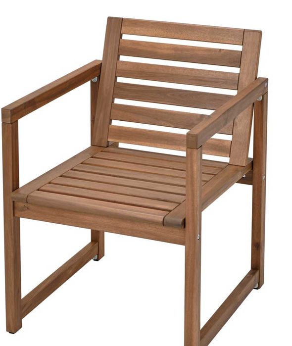 Cadeira de madeira para exterior IKEA