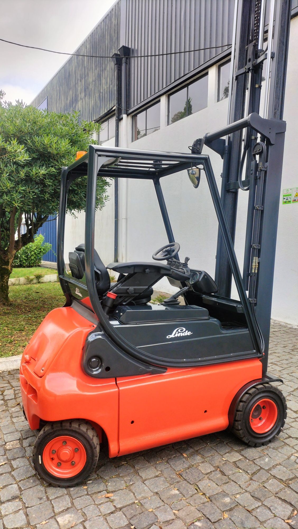 Empilhador Elétr. Linde 1800kg , Duplo 3,80mt , Excelente Estado