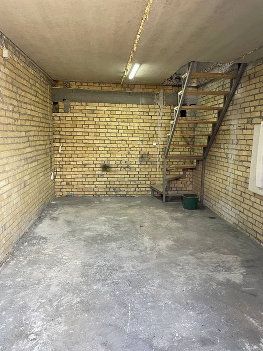 Оренда гаража двохповерхового, склад вул. Трускавецька 50, Автофортеця