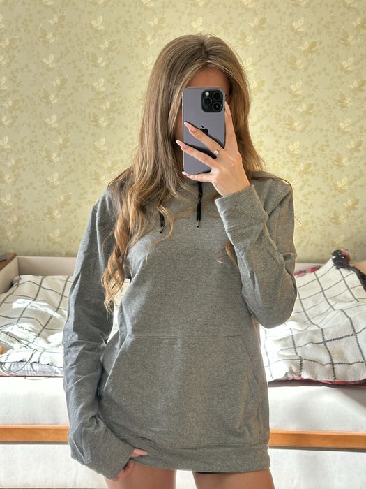 Сірий чоловічий светр