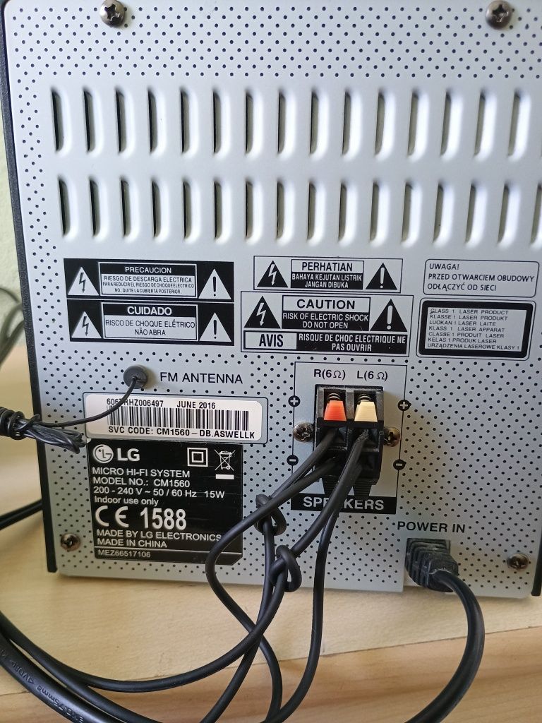 WIEŻA LG CM1560 czarny złącze USB z pilotem