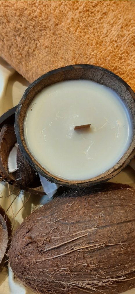 Массажные свечи в кокосе